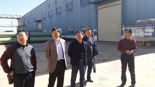 王建坤书记一地深入工业园区云南宏筑防腐复合材料有限公司调研 (14)